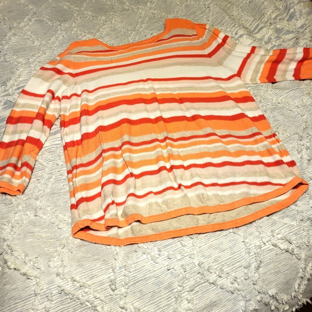Croft and Barrow EUC Light weight sweater